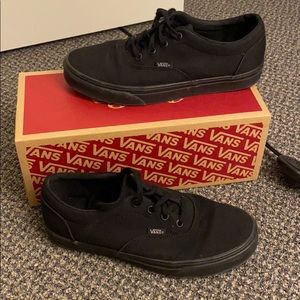 EUC Vans Black Lace Up Sneakers